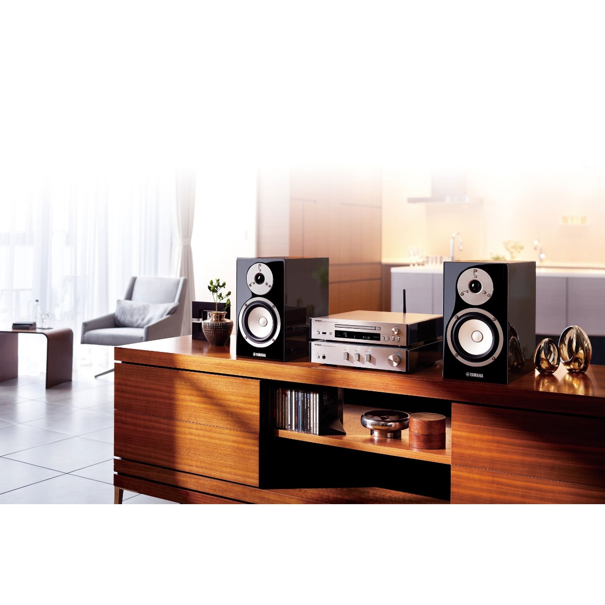 Yamaha MCR-N670D Silver