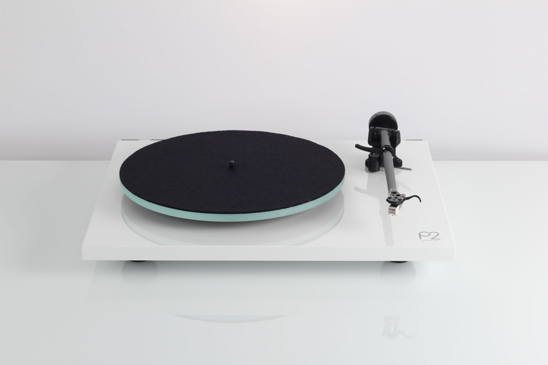 Rega Planar 2 White