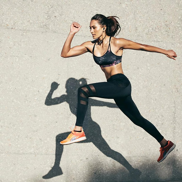 Tunai R.A.E. headphones with Bluetooth